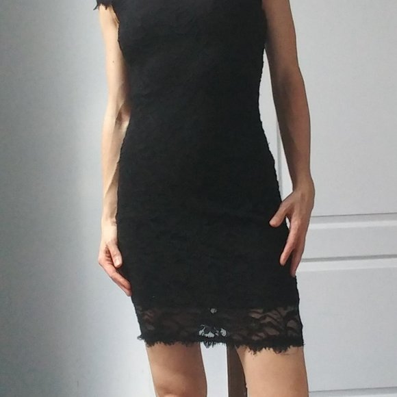 Le Chateau LBD, black lace, completely lined, great condition (size 1-2) - Picture 2 of 11